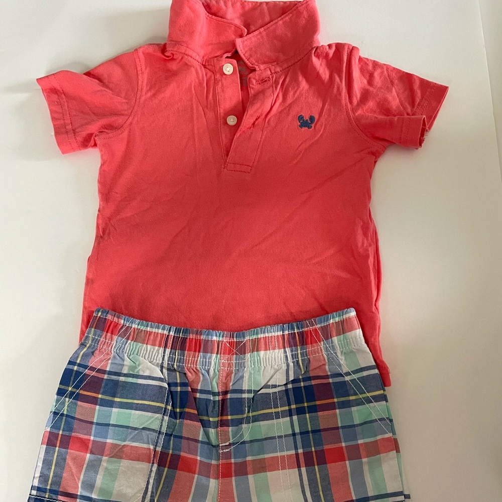 EUC Carter’s two piece short set.